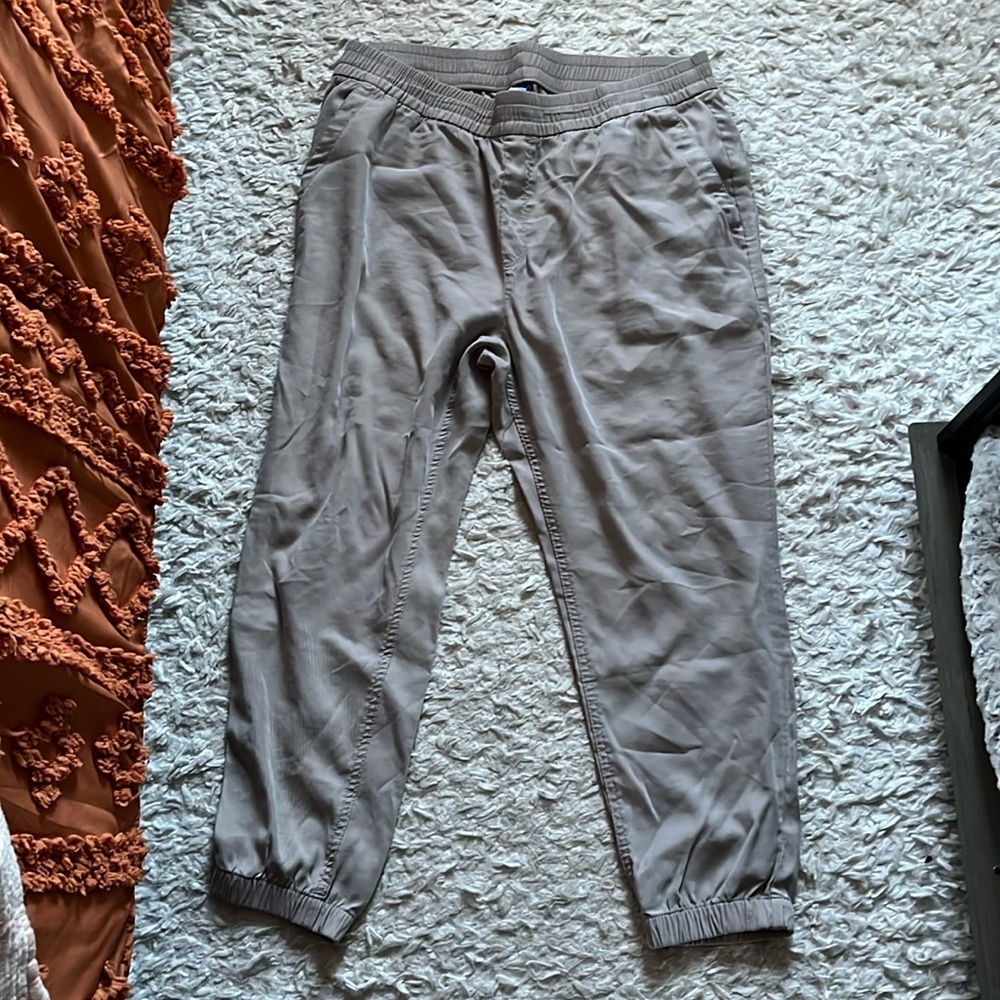 Women’s Elastic Waist Jogger Pants - Taupe